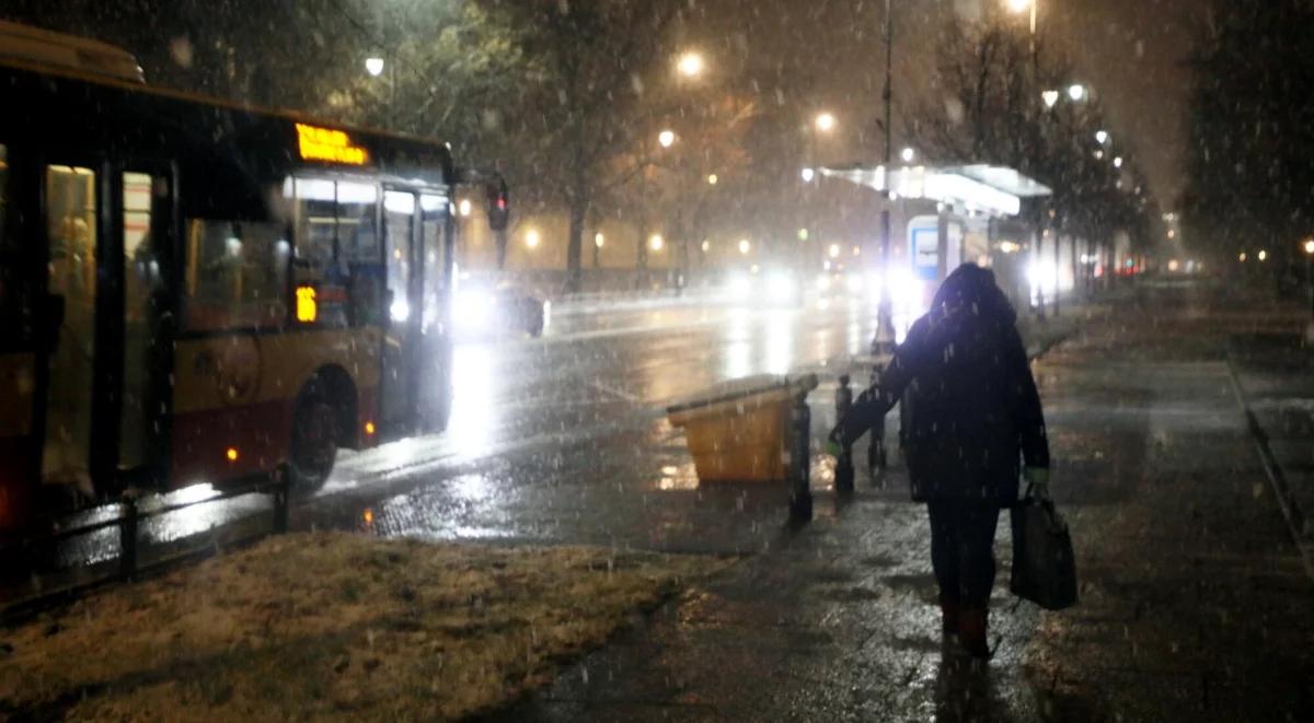 Atak zimy w Polsce. IMGW wydał nowe alerty, chwyci siarczysty mróz