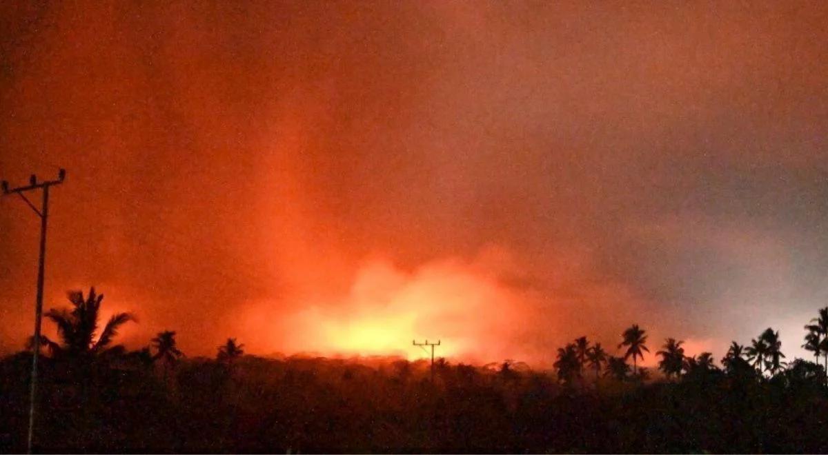 Erupcja wulkanu w Indonezji. Są ofiary i duże zniszczenia