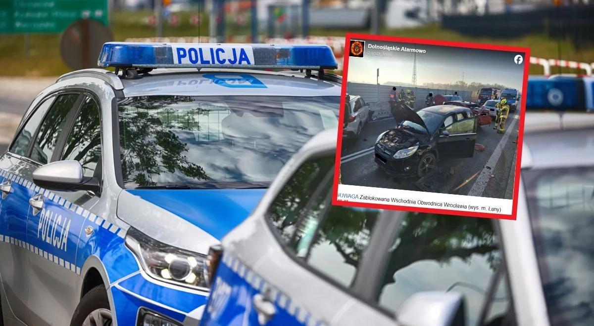 Zbyt szybka jazda doprowadziła do karambolu pod Wrocławiem? Policja zabiera głos