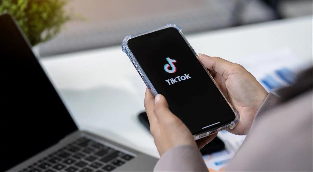 TikTok wrócił do amerykańskich sklepów z aplikacjami